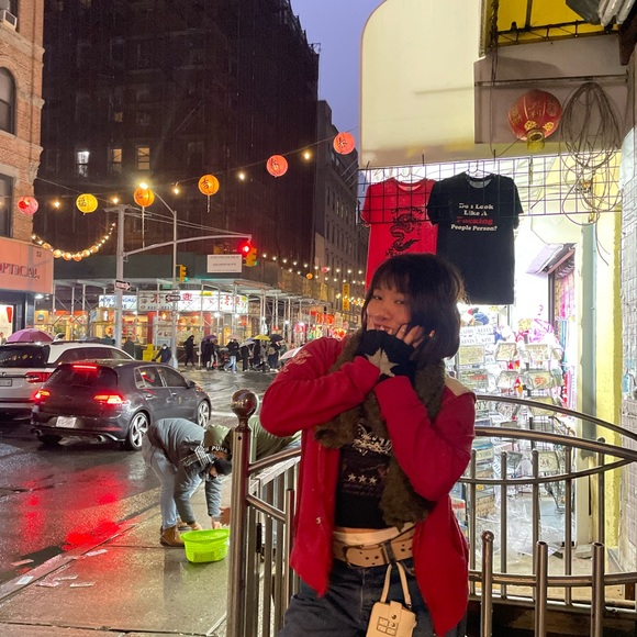 Meet your Posher, Catherine - Picture 1 of 1